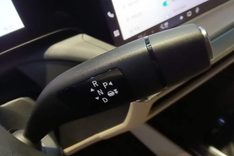 Used XPeng P7 2021 480N Gear Lever