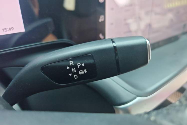 Used XPeng P7 2021 670E Pengyi Edition Gear Lever