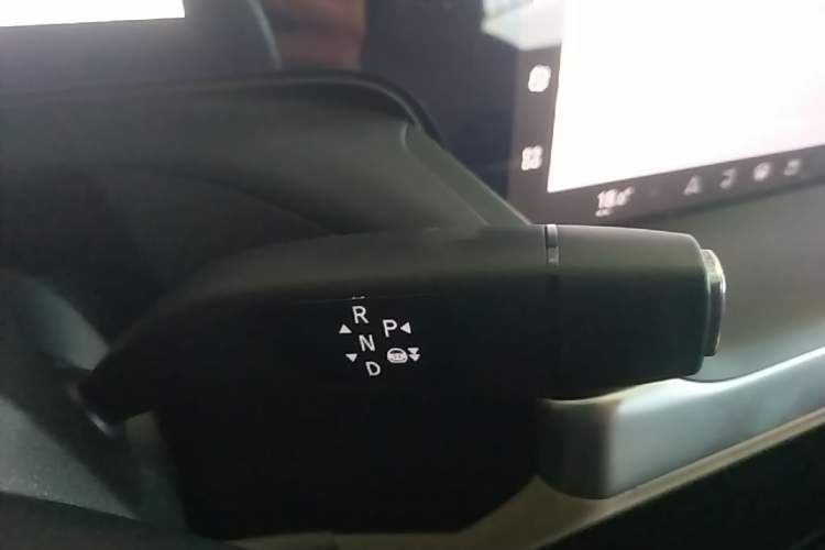 Used XPeng P7 2021 480N Gear Lever