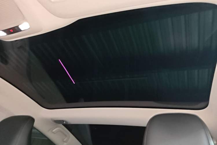 Used XPeng P7 2021 480G Headliner