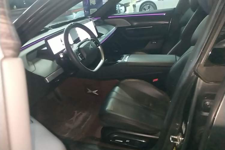 Used XPeng P7 2021 670E Pengyi Edition Left Front Seat