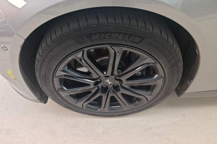 Used XPeng P7 2021 670E Pengyi Edition Left Front Wheel Hub