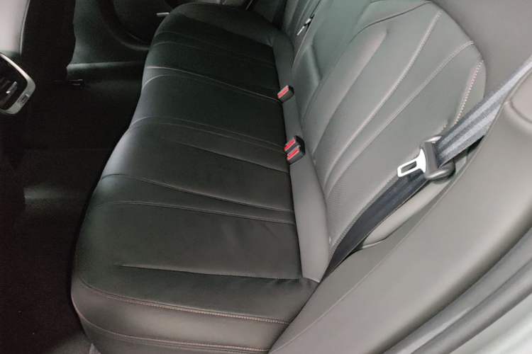 Used XPeng P7 2021 670G Left Rear Seat
