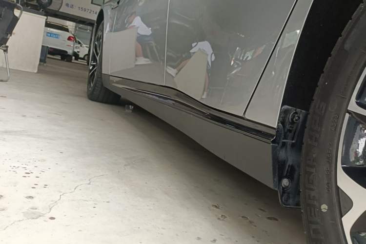 Used XPeng P7 2021 670G Left Side Sill