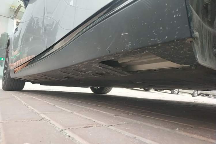Used XPeng P7 2021 480E Left Side Sill