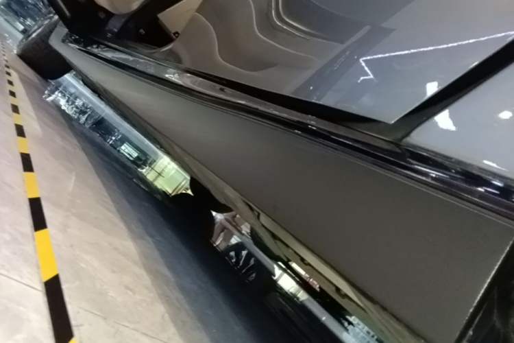 Used XPeng P7 2021 480N Left Side Sill