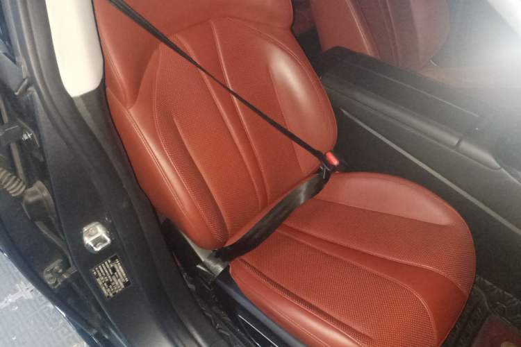 Used XPeng P7 2021 480N Right Front Seat