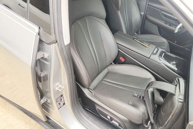 Used XPeng P7 2021 480N Right Front Seat