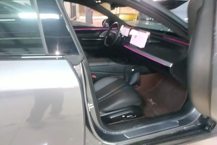 Used XPeng P7 2021 670E Pengyi Edition Right Front Seat