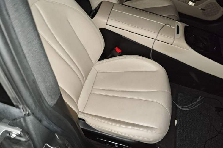 Used XPeng P7 2021 480N Right Front Seat