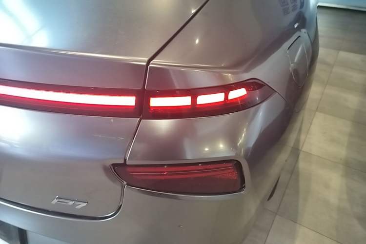 Used XPeng P7 2021 480E Right Rear Taillight