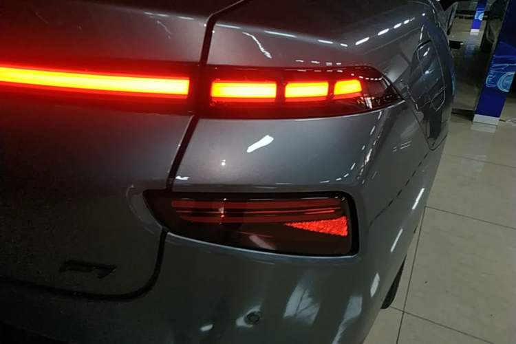 Used XPeng P7 2021 670E Pengyi Edition Right Rear Taillight