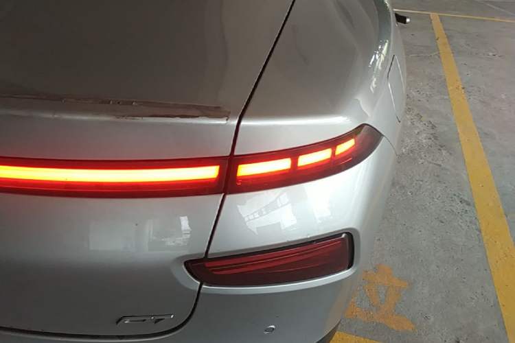 Used XPeng P7 2021 480N Right Rear Taillight