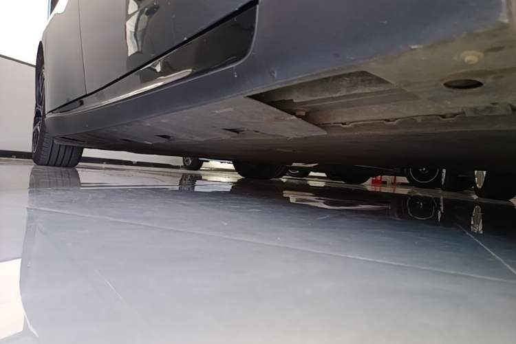 Used XPeng P7 2021 480N Right Side Sill
