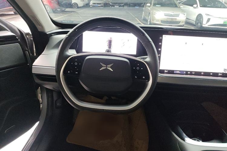 Used XPeng P7 2021 670G Steering Wheel