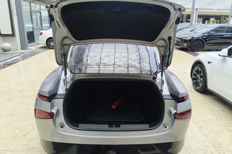 Used XPeng P7 2021 480N Trunk