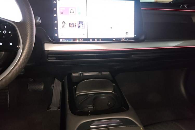 Used XPeng P7 2021 562E Pengyi Performance Edition Audio And AC Panel