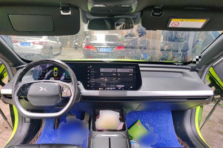Used XPeng P7 2021 562E Pengyi Performance Edition Center Console