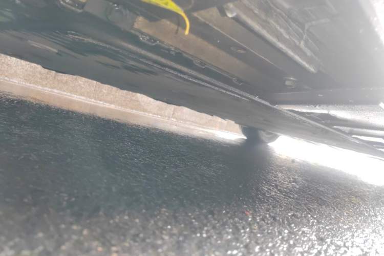 Used XPeng P7 2021 480N Chassis Front Left