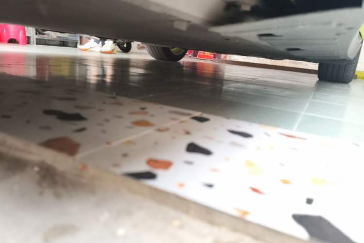 Used XPeng P7 2021 670E Pengyi Edition Chassis Front Left