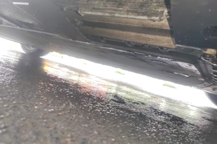 Used XPeng P7 2021 480N Chassis Front Right