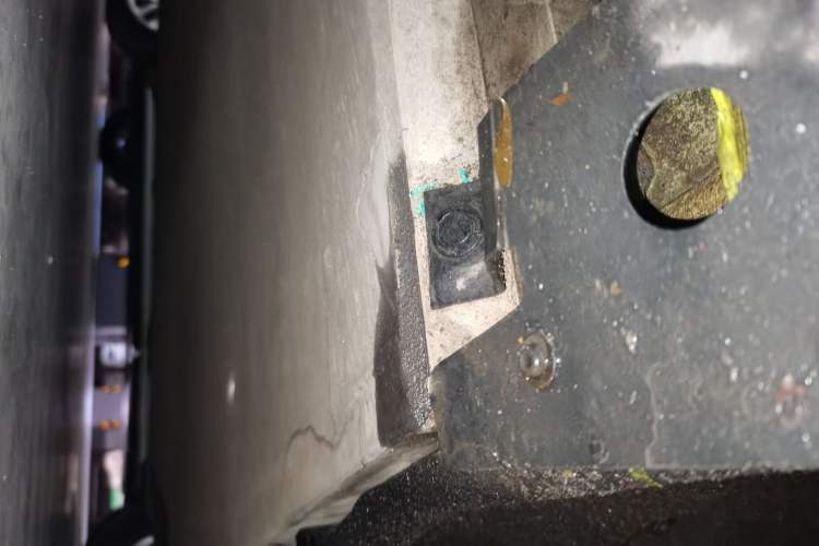 Used XPeng P7 2021 670E Pengyi Edition Chassis Front Right