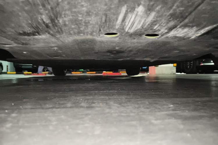 Used XPeng P7 2021 670E Pengyi Edition Chassis Front