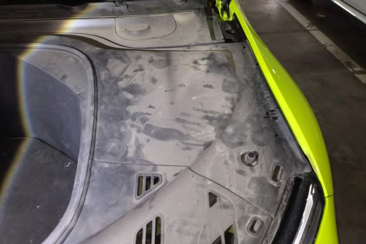 Used XPeng P7 2021 670E Pengyi Edition Engine Bay Left