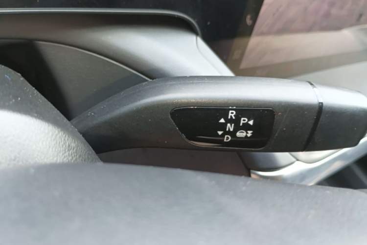 Used XPeng P7 2021 562E Pengyi Performance Edition Gear Lever