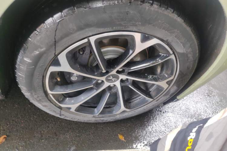 Used XPeng P7 2021 480N Right Front Wheel Hub