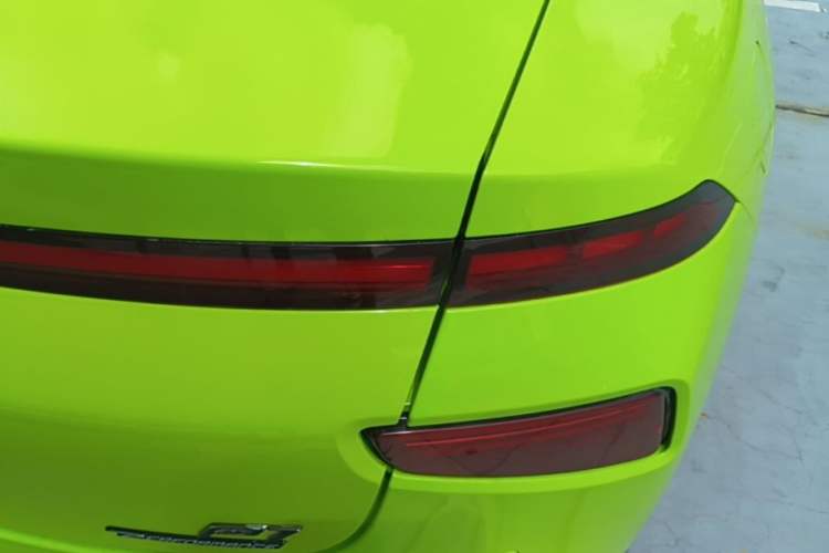 Used XPeng P7 2021 562E Pengyi Performance Edition Right Rear Taillight