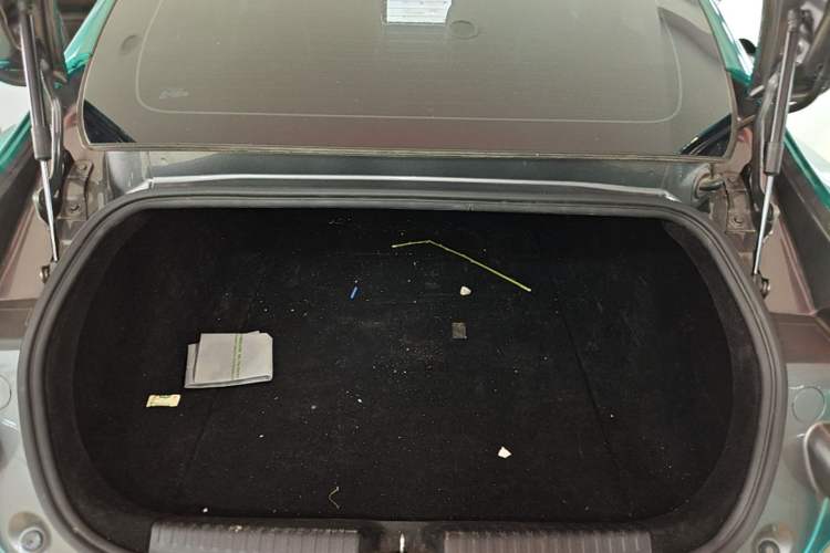 Used XPeng P7 2021 480N Trunk