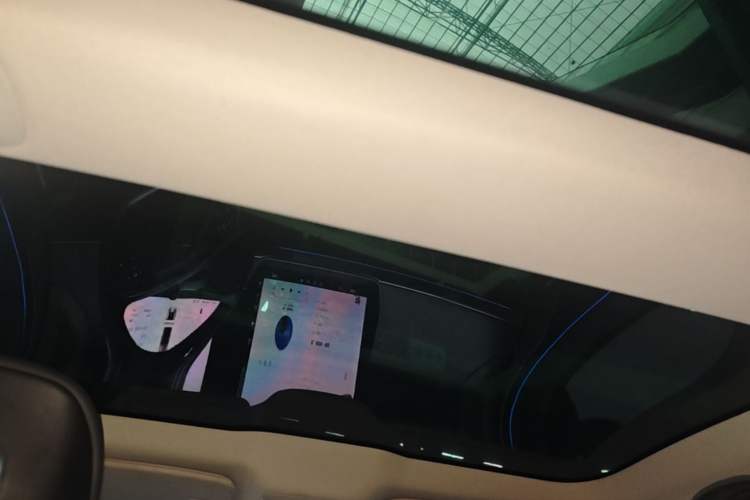 Used XPeng P7 2021 480G Headliner
