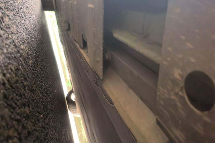 Used XPeng P7 2021 670E Pengyi Edition Chassis Front Right