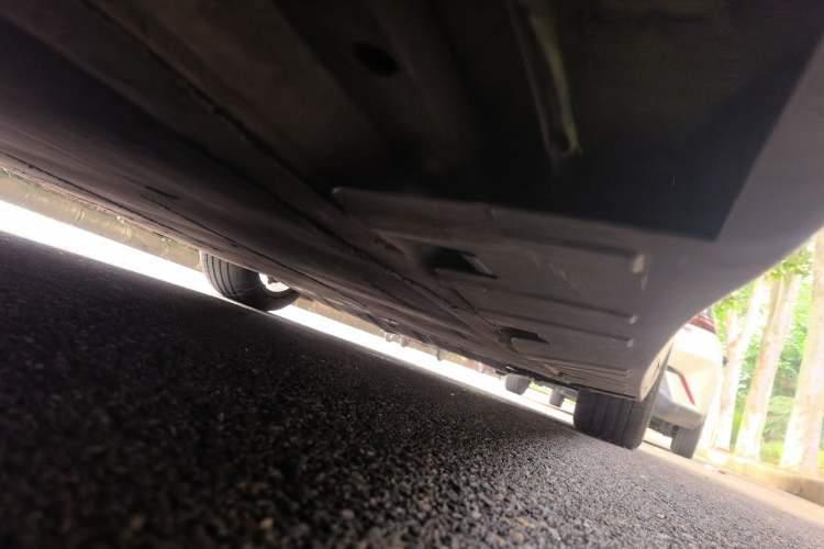 Used XPeng P7 2021 670E Pengyi Edition Chassis Rear Right