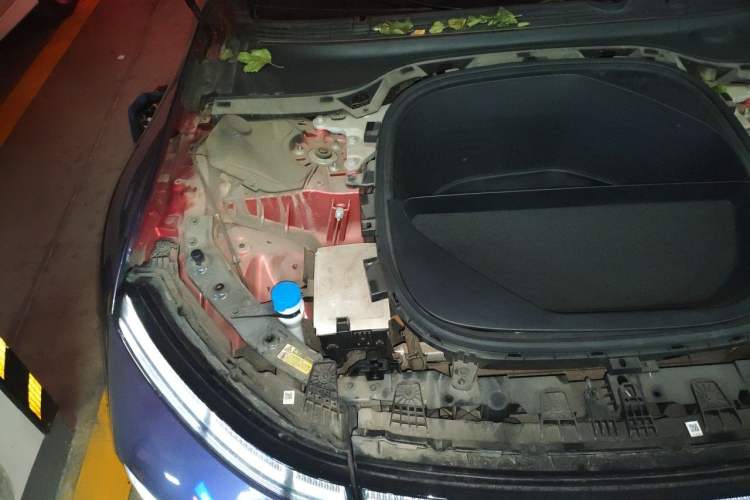 Used XPeng P7 2021 670G Engine Bay Right