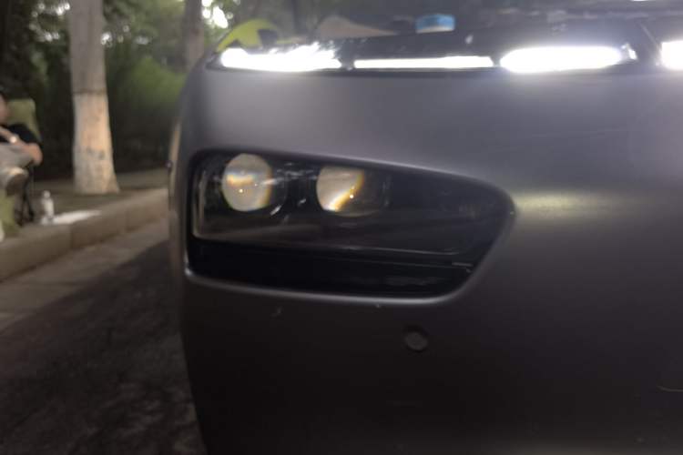 Used XPeng P7 2021 670E Pengyi Edition Right Front Headlight