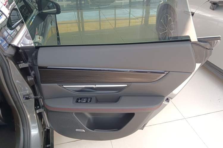 Used XPeng P7 2021 480N Right Rear Door Interior