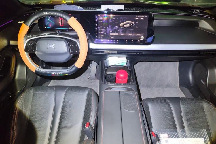 Used XPeng P7 2021 670E Pengyi Edition Center Console