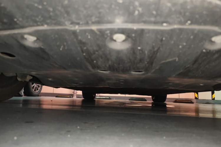 Used XPeng P7 2021 670E Pengyi Edition Chassis Front