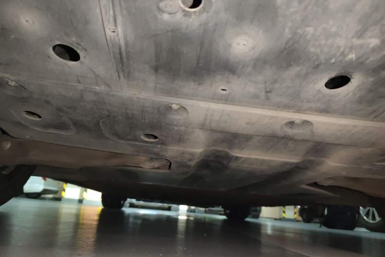 Used XPeng P7 2021 670E Pengyi Edition Chassis Rear