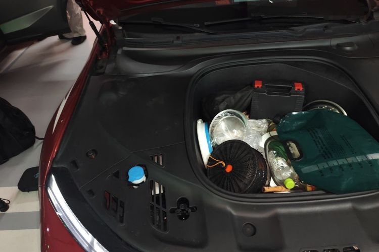Used XPeng P7 2021 670E Pengyi Edition Engine Bay Right