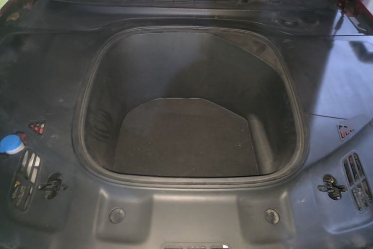 Used XPeng P7 2021 562E Pengyi Performance Edition Engine Bay