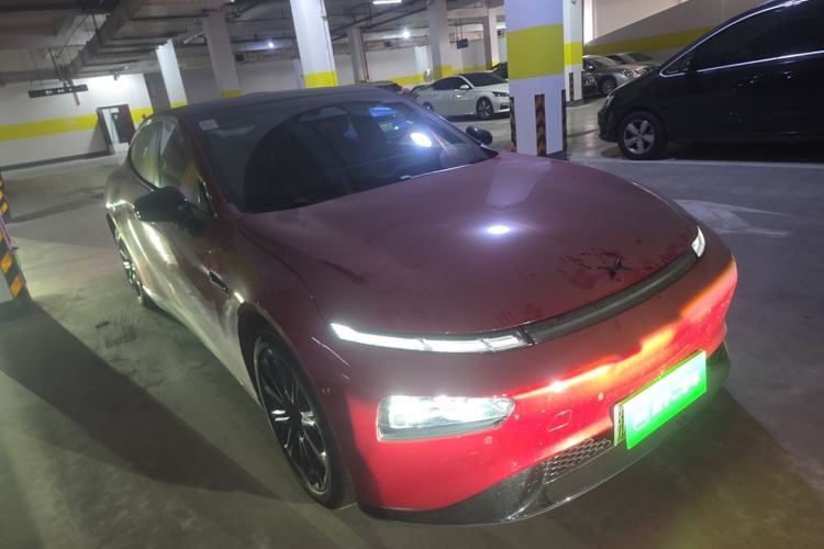 Used XPeng P7 2021 562E Pengyi Performance Edition Front Right 45 Deg
