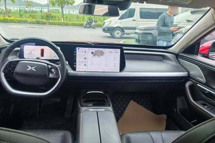 Used XPeng P7 2021 670G Interior 1