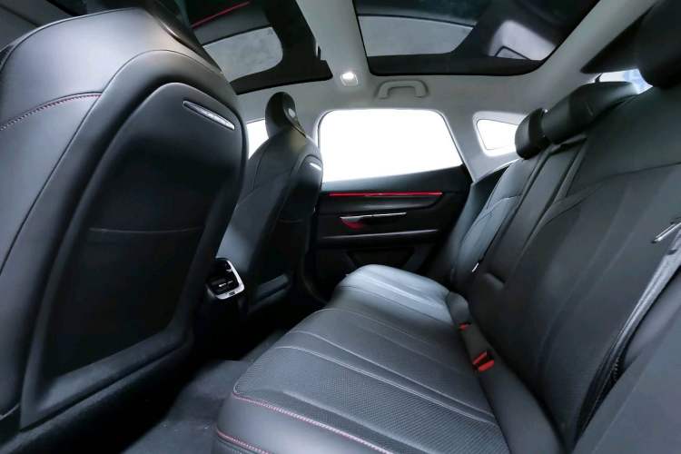 Used XPeng P7 2021 480N Interior 5