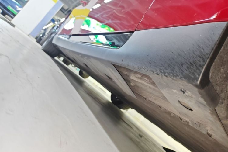 Used XPeng P7 2021 480N Right Side Sill