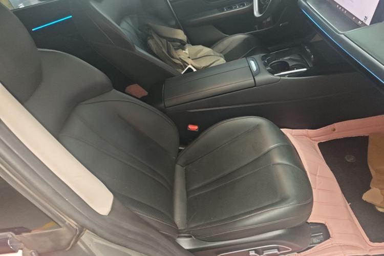 Used XPeng P7 2021 480G Right Front Seat