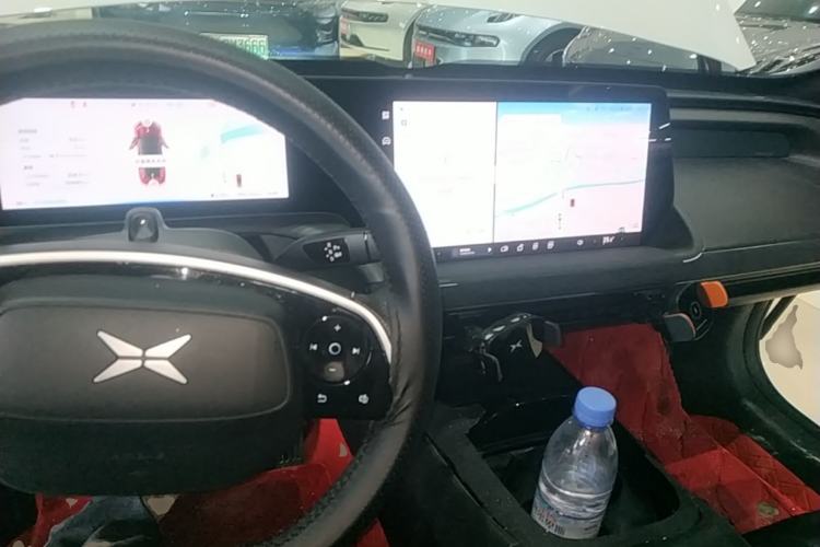 Used XPeng P7 2021 562E Pengyi Performance Edition Center Console