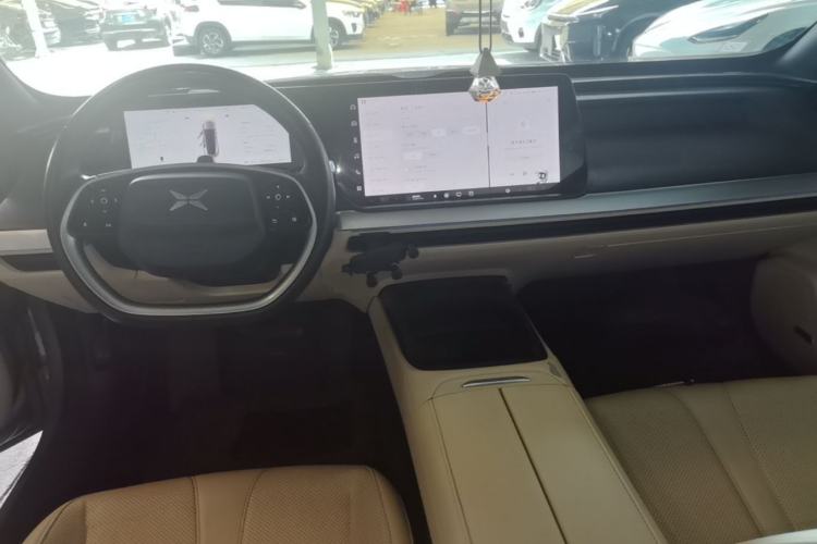 Used XPeng P7 2021 670G Center Console